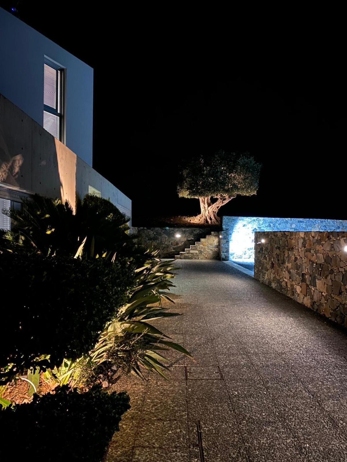 Luxury Villa Pluto Stunning Mountain Views Ora Exterior foto